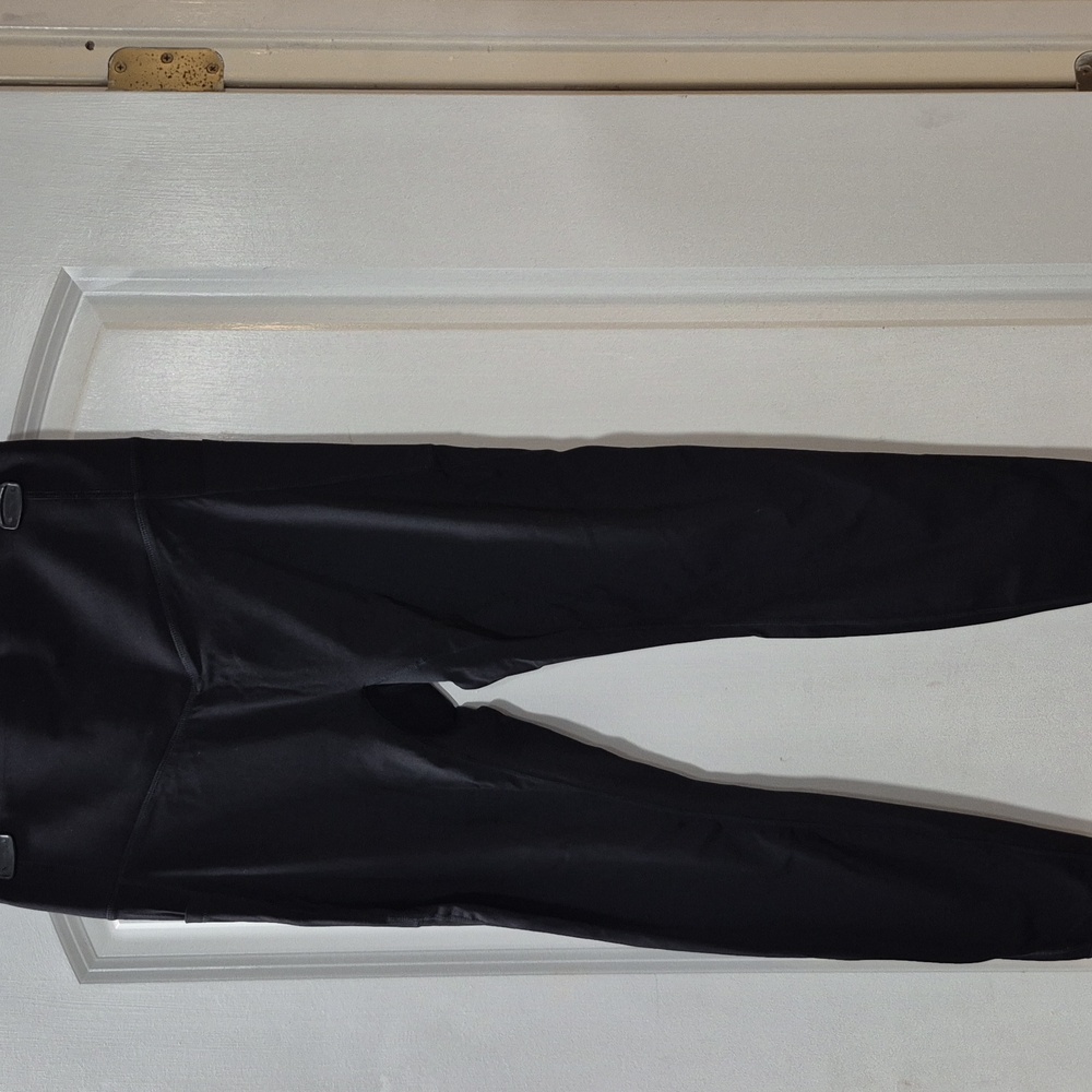 HALARA Jet Black Active Leggings